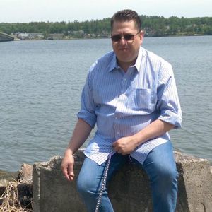 Meet your Posher, Gio